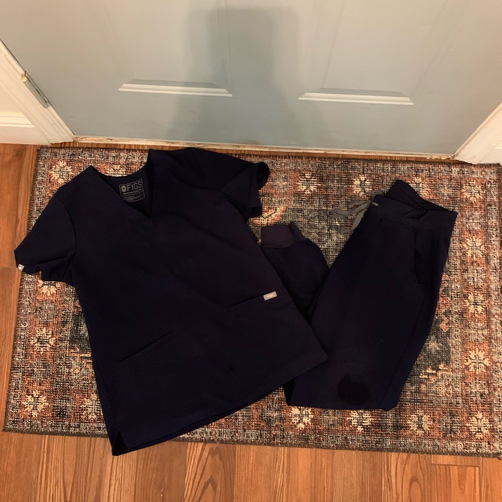 Navy Figs Scrubs Set